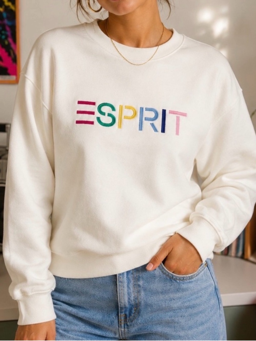 Esprit Off-White Crewneck Sweatshirt with Multicolor Logo
